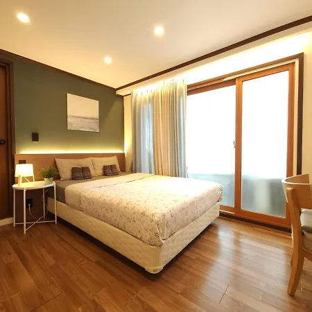 Oyo Rooftop Hostel Seoul Exterior photo