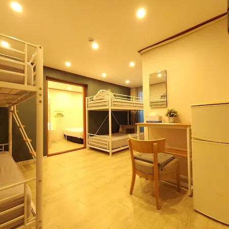 Oyo Rooftop Hostel Seoul Exterior photo
