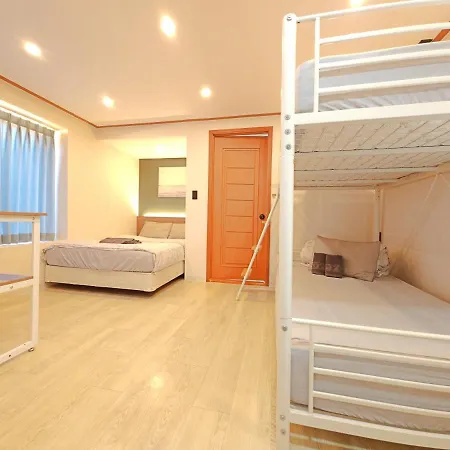 Oyo Rooftop Hostel Seoul Exterior photo
