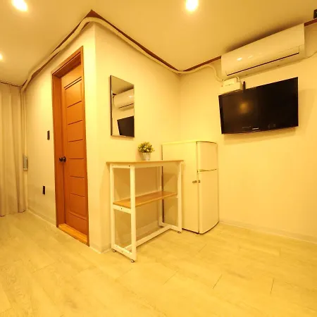 Oyo Rooftop Hostel Seoul Exterior photo